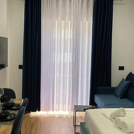 Апартаменты Modern & Cozy