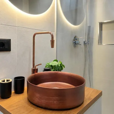 Modern & Cozy Apartment